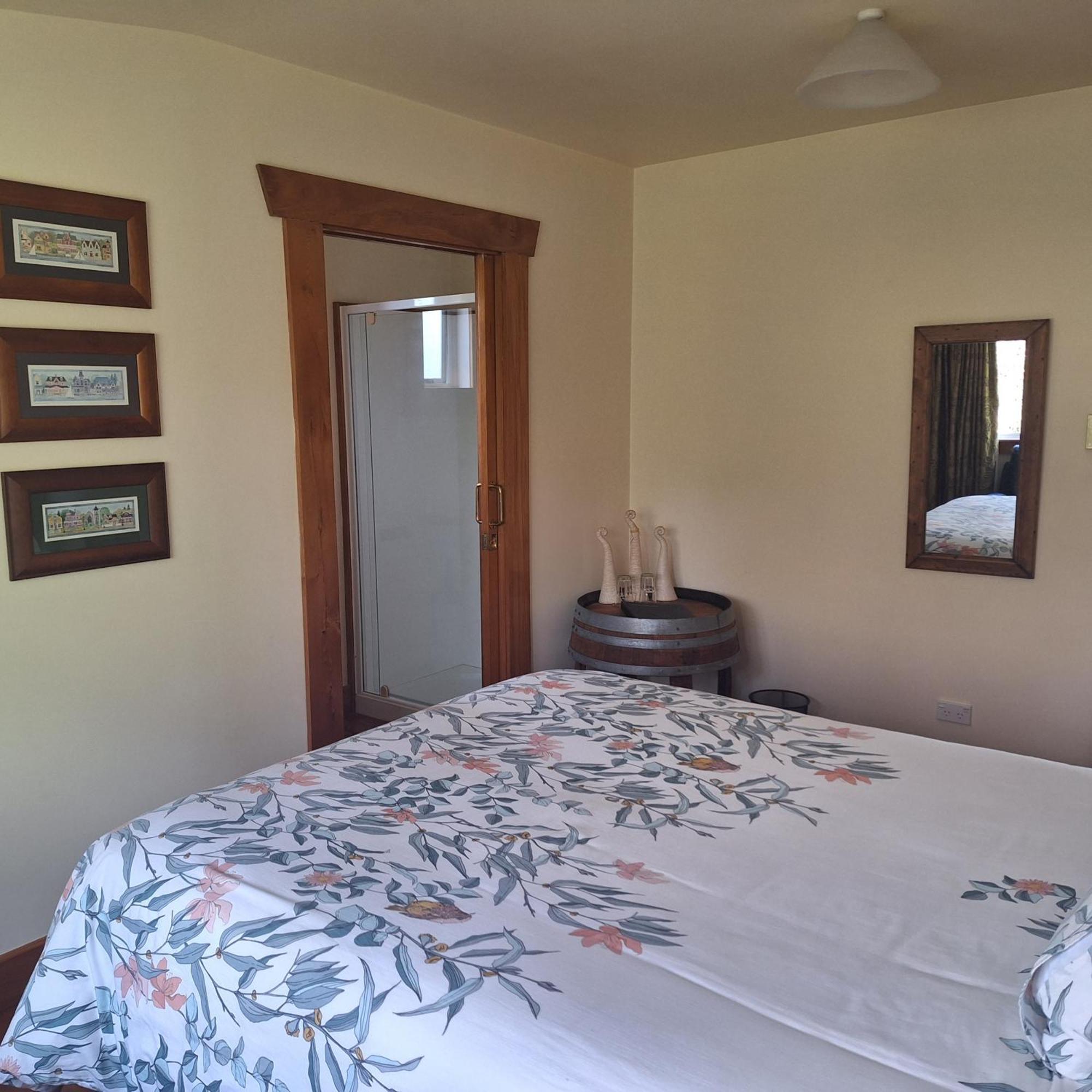 Olde Mill House B&B & Bike2Wine Cycle Hire Renwick Buitenkant foto