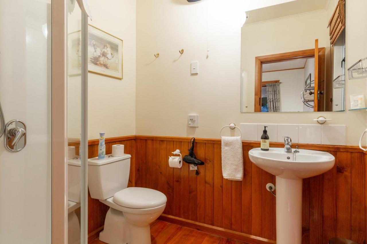 Olde Mill House B&B & Bike2Wine Cycle Hire Renwick Buitenkant foto