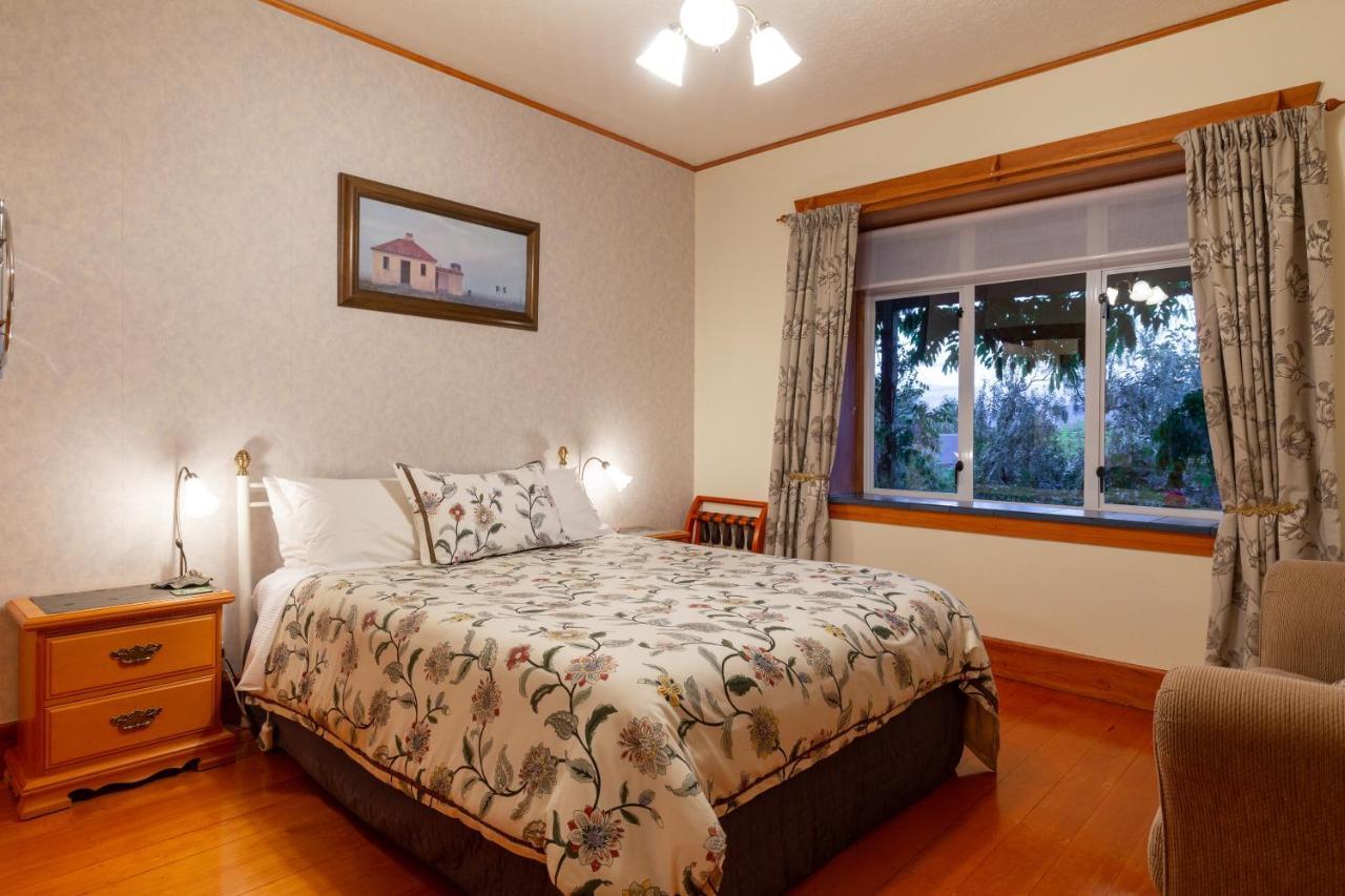 Olde Mill House B&B & Bike2Wine Cycle Hire Renwick Buitenkant foto