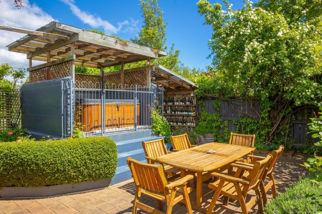Olde Mill House B&B & Bike2Wine Cycle Hire Renwick Buitenkant foto